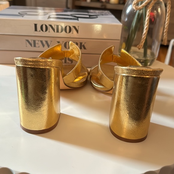 Gold Heels - Picture 4 of 5